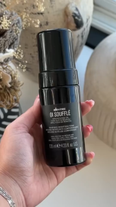 Bọt tạo phồng và làm mềm mượt tóc DAVINES OI Soufflé 125ML