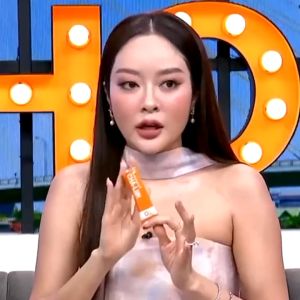 Cha-Liin ชาลีน ชามะนาว ลดการบวม ดร.ของขวัญ นำ้ดื่มแบบชง 1 กล่องมี 10 ซอง ลดโซเดียม ลดอยากของหวาน ของแท้