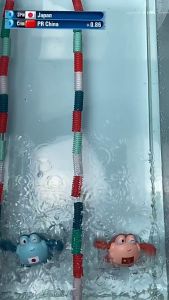 ของเล่นปูจ๋าไขลานลอยน้ำ ปูว่ายน้ำ ของเล่นเด็กอาบน้ำ ของสะสม พลาสติก ฟ้า ชมพู