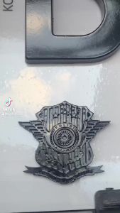 Plat Nomor Mobil Font Baru 3D Custom Variasi Timbul Bahan Akrilik Putih Hitam FREE COVER dan EMBLEM