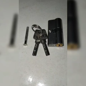 Silinder Kunci Pintu Kecil Cylinder u kunci pintu tanggung kecil babet kuningan
