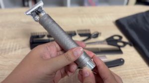 Profesional Hair Clippers Outliner Cukuran Ukir Mesin Cukur Elektrik Tanpa Kabel