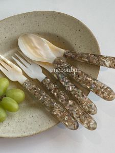 ช้อนขนมดอกสัตว์ปีกนกสไตล์ย้อนยุค Onebonbon ช้อนขนมเล็กสำหรับทานเล่นช่วงบ่าย ช้อนขนม ช้อน ชุดช้อนและตะเกียบ