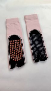 MUGAYA Kaos Kaki Antilicin Jempol Muslimah Anti Licin Nyaman dan Aman Untuk Aktivitas
