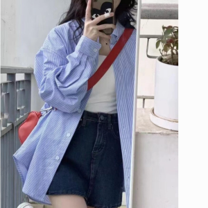 Women Long Sleeve Striped Shirt Loose Fit Blouse Casual Korean Baju Lengan Panjang Wanita 女生外套衬衣