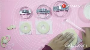 Cetakan Donat Stainless / Cetakan Donut ( 4 ukuran / Kecil - Jumbo )