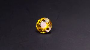 หินแกรนิตมาลีสีเหลืองสดใสจากธรรมชาติ 100% ขนาด 0.62 กะรัต จากประเทศมาลี