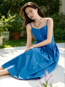 INMAN | Pleated Slimming Halter Dress 2026 Summer