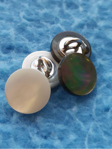 กระดุมหอยสีดำธรรมชาติ กระดุมเสื้อเชิ้ต กระดุมถัก กระดุมทรงกลม กระดุมหัวเข็มขัด กระดุมปักมือ แฟชั่น หลากหลายสไตล์