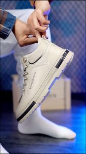Sepatu Pria SP-20 Premium Sneakers Sporty Sepatu Cowok Ringan Nyaman Anti Slip Anti Licin Terbaru