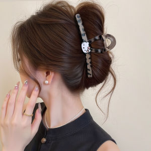 MENGWU | Cute Large White Hair Clip for Voluminous Look