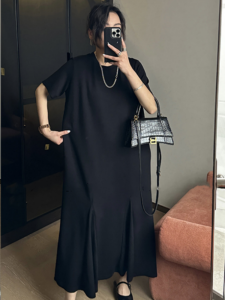 Elegant plus Size Black Dress Summer New Loose Fish Tail Design Sensation Long Dress Conceal Meat Casual Style Short Sleeve