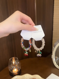 ที่คาดผมคริสตัลสีรุ้งประดับเพชรพลอยทรงเชอร์รี่ยืดหยุ่นวงผมสองชั้นสร้อยข้อมือ