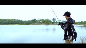 Daywalkers เบ็ดตกปลา คันเบ็ดตกปลา คันเบ็ด 1.8 ม. คันเบ็ดราคาถูกปั่น/หล่อคันเบ็ดตกปลา 2 ส่วนพร้อมที่จับ EVA สำหรับตกปลาเบสตกปลากลางแจ้ง