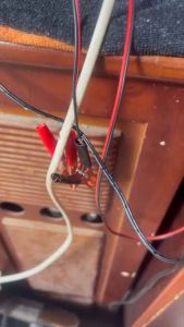 Máy thổi oxy dùng nguồn 12V hoặc kẹp bình Ắc Qui cho hồ cá cảnh hải sản