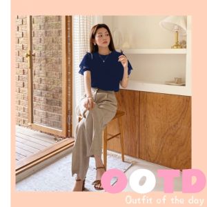 QXshop Sale 📢ยิ่งถูกเสื้อแฟชั่นหญิ่งแขนสั้นสีคอกลมพิเศษ มากที่สวย ไม่ร้อนแขน แต่งลายลูกไม้