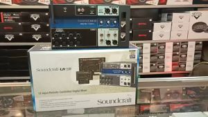 มิกเซอร์ดิจิตอล SOUNDCRAFT รุ่น Ui12 แท้มหาจักร Effects ในตัว สามารถควบคุมบน PCMacSmartphone และ Tablet / Ipad