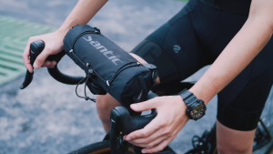 Santic Cycling Bag 2L Waterproof Lightweight Multifunctional Sports Road Mountain Bike Bicycle Handlebar Bag
