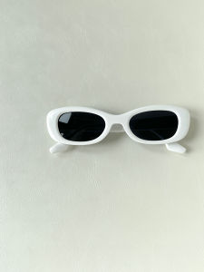 แว่นกันแดดทรงสี่เหลี่ยมเล็กสไตล์ย้อนยุค สไตล์เกาหลี แว่นกันแดดแบบลำลองสำหรับชายและหญิง แว่นกันแดดตกแต่งสุดเก๋สำหรับชายหาด