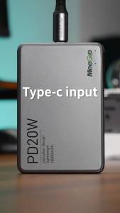 MeeGoo Magnetic Powerbank Wireless Mini Power Bank iPhone Universal Quick Charge Charging Treasure Portable Charge