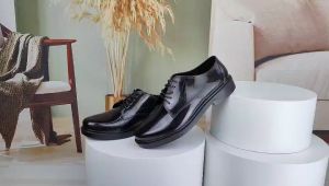 Men's Oxfords & Lace-Ups: Black Leather Shoes for School & Office Casual Attire