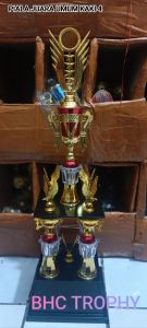 Piala Kaki 4 Juara Umum Body Kristal