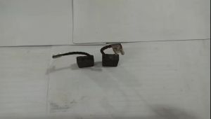 Carbon Brush KEN 9123B: Suku Cadang Motor Berkualitas Tinggi