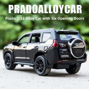 SHENGHUI | Sound and Light Pullback Car Model 1:32 Scale