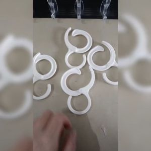 Gantungan Serbaguna: Jepitan Handal & Gantungan Fleksibel