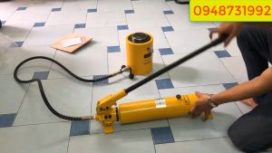 Bơm Tay Thủy Lực CP-700A - Chuyên dụng cho các loại máy móc thủy lực-HÀNG CHÍNH HÃNG - BẢO HÀNH TOÀN QUỐC