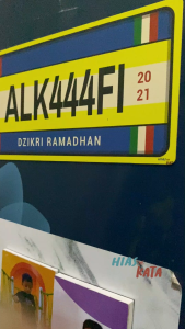 Magnet Kulkas Plat Nomor Custom Tema Italian Simple
