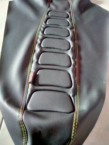 kulit jok trail universal klx/crf hitam pelangi