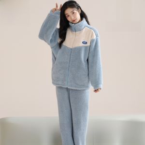 MiiOW | ชุดนอนผู้หญิง MiiOW 2023 ขนแกะพรมขนแกะสีแดง ชุดนอนผ้าฝ้ายโพลีเอสเตอร์ ปกตัวยาว แขนยาว ฤดูใบไม้ร่วงและฤดูหนาว