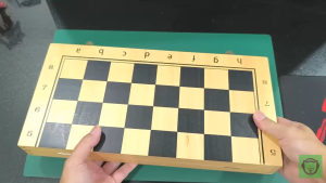 Professional Wooden Chess Set Competition Wood Chess Board 39 X 39 cm