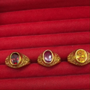 แหวนงานดิบทองเหลือง พลอยสี โกเมน ทับทิม บุษราคัม ใส่เสริมบารมี งานดิบไม่ได้ชุบ ทองเหลืองโบราณ ใส่ได้ทุกโอกาส พร้อมส่ง