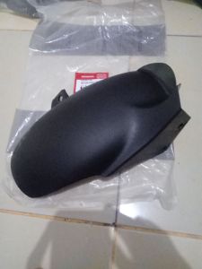 spakbor slebor kolong belakang fender c rr pcx 150 lokal k97 original honda 80103K97T00
