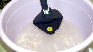 【✅SG stock】Spin Mop Self-extrusion Type Hands-free Easy Drainage Floor Mop/Triangle Mop
