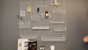 WIREMESH COATED HOOK OPEN BASKET