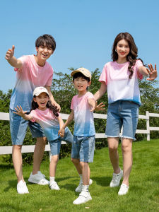 High-End Summer Outfit Family Matching T-Shirt Jeans Set for Mom Dad And Kids Cotton Blend Korean Style Gradient Pattern