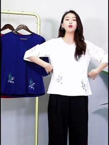 Womens Loose Blouses Shirts Mother Cotton White Blue Blouse Plus Size Women Embroidery O-Neck Shirts