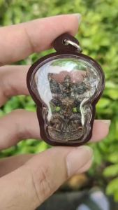 พญาครุฑยุดนาค หลวงพ่อวราห์ เลี่ยมกรอบกันน้ำ สิ่งสนับสนุนเกื้อกูล บูชาคู่กันเกิดความสำเร็จที่สมบูรณ์แบบ