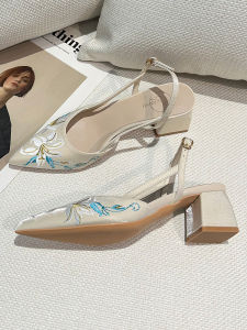 Elegant Chinese Style Embroidered High Heel Sandals Womens Summer New French Pointed Toe Slip-On Fashionable Flat Sandals