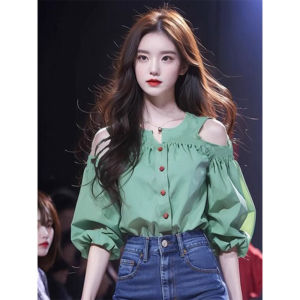 Green Shoulder-baring Bubble-sleeve Women's Shirt: A Sensational Niche Trend