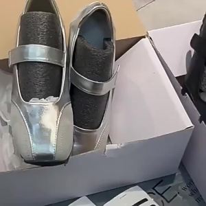 Sheepskin Plaid Tabi Shoes: Korean Style Women's Comfortable Flat Shoes