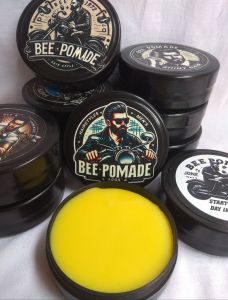 POMADE OIL BASED BEE POMADE