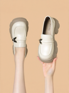 Josiny | Height-Boosting Easy-On Leather Loafers