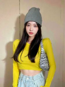 Sweet Color Yellow Long Sleeve round Neck Short T-Shirt Womens Slim Fit Top High Waist Crop Top Casual Spring Fashion