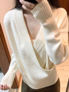 Elegant French Style V-Neck White Sweater Womens Loose Fit Long Sleeve Knitted Top for Autumn Winter Commute Fashion Korean Lazy High-End Feeling Small Size