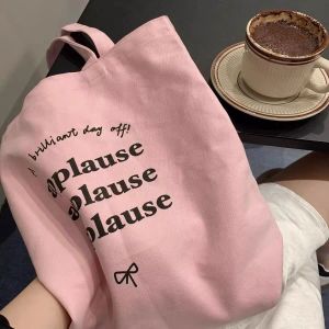 กระเป๋าผ้าแคนวาสสีชมพู กระเป๋าเป็นมิตรกับสิ่งแวดล้อม มือถือ ไหล่เดี่ยว หลากหลาย สําหรับนักศึกษาวิทยาลัย ฤดูร้อน แยมสตรอเบอร์รี่สไตล์ใหม่ ดีไซน์