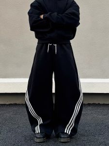 กางเกงวอร์มชายทรงหลวมสไตล์อเมริกันย้อนยุค 3 แถบ ลายทาง เข็มขัดสำหรับเต้นรำสตรีท กางเกงขายาวทรงหลวมสบาย ๆ สำหรับทั้งชายและหญิง